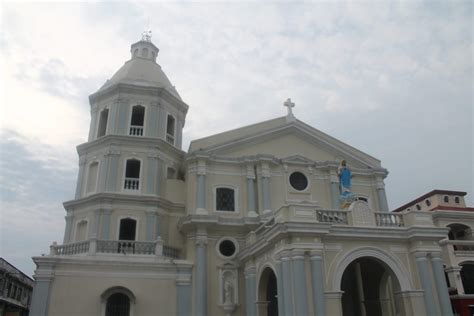 Pampanga priest in viral 'adultery' video barred from .